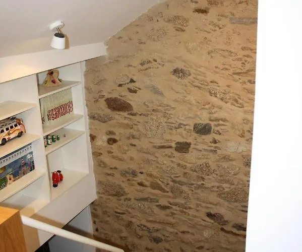 Casa Rehabilitada En Casco Historico Santiago de Compostela